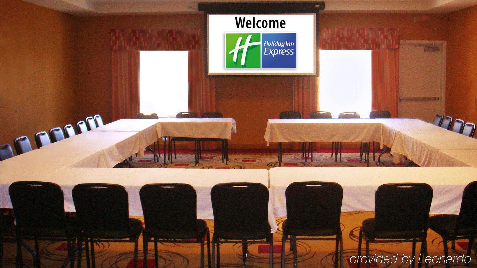 Holiday Inn Express Hotel & Suites Minden By Ihg Facilități foto